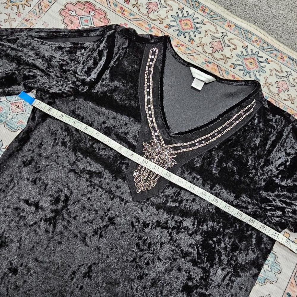 Whimsygoth Hippie Black Crushed Velvet Cold Shoulder Beaded VNeck 3/4 Sleeve Top - Picture 10 of 11
